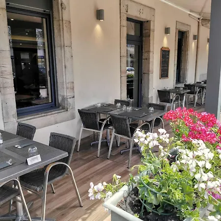 Hotel Le Pont Neuf-3