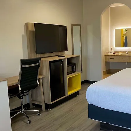 Days Inn By Wyndham Humble/Houston Intercontinental Airport-2