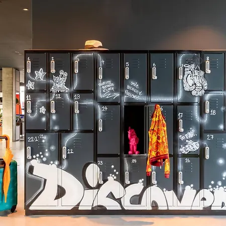Moxy Utrecht-3