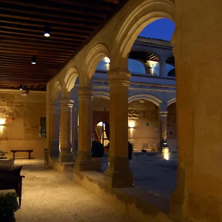 Hotel San Antonio el Real-2