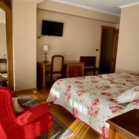 Hotel Aranda-3
