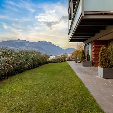 La Villa - Luxury Guest House-3