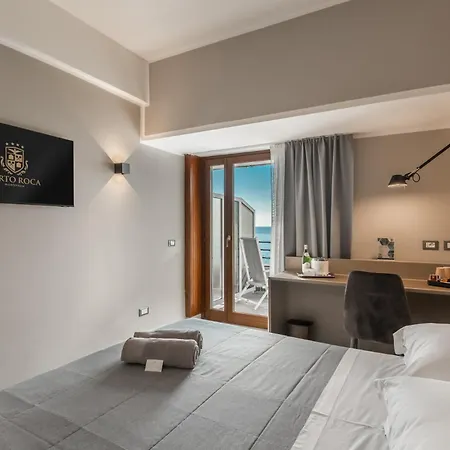 Hotel Porto Roca-3