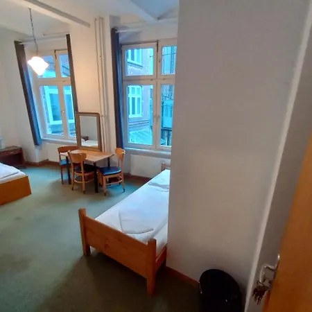 Die Fabrik - Hostel-3
