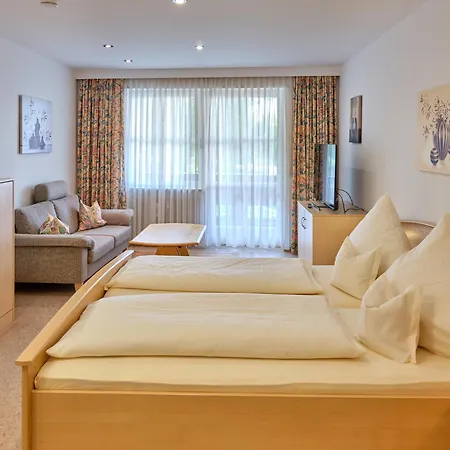 Appartement-Haus Blumenhof-3