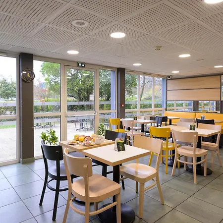 B&B Hotel Creil Chantilly-2