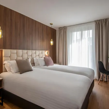Le Cetai Cannes Beach Hotel-3