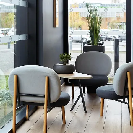 B&B Hotel Cergy Saint Christophe-2