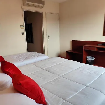 Cit'Hotel Saint Jacques-3