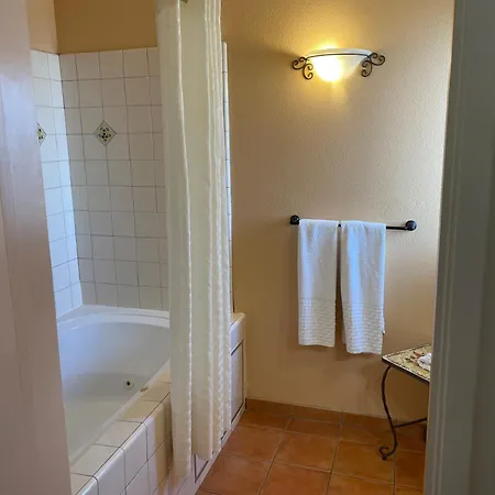 Best Western Rose Garden Inn-3