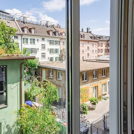 Easyhotel Zuerich City Centre-3