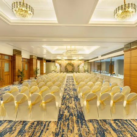 Hotel Kohinoor Continental, Airport-3