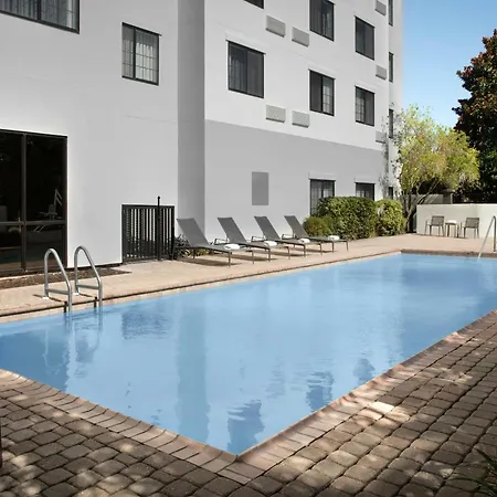 Courtyard By Marriott Pensacola Downtown-3