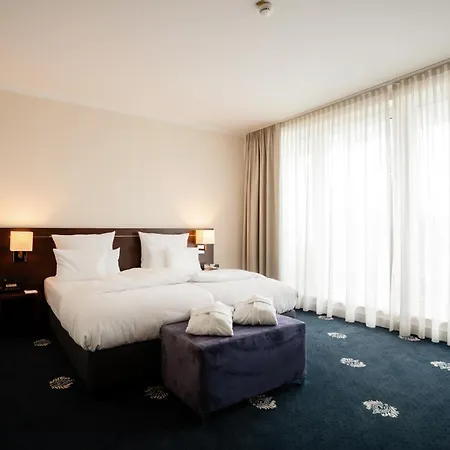 Hotel Vier Jahreszeiten Starnberg-3