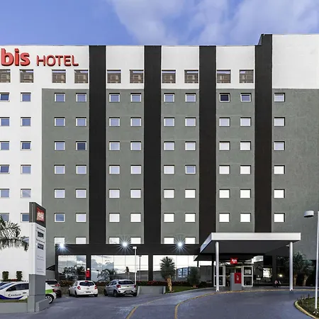 Ibis Uberaba-2