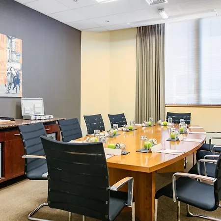 Crowne Plaza Chester By Ihg-2