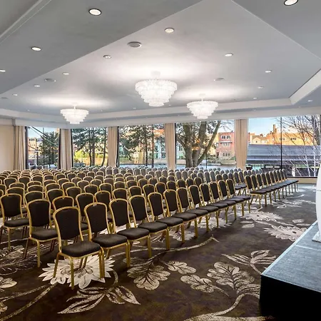 Hilton Amsterdam-3