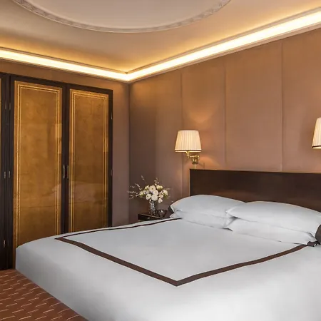 Sunset Tower Hotel-3