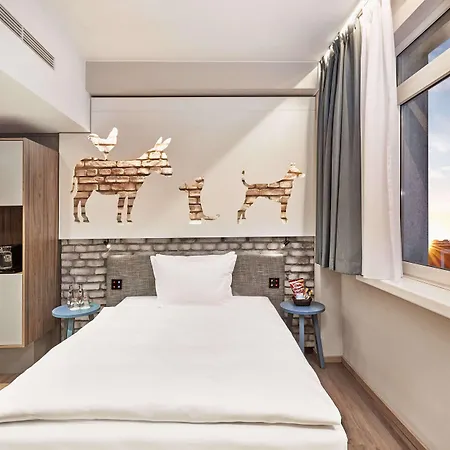 H+ Hotel Bremen-3