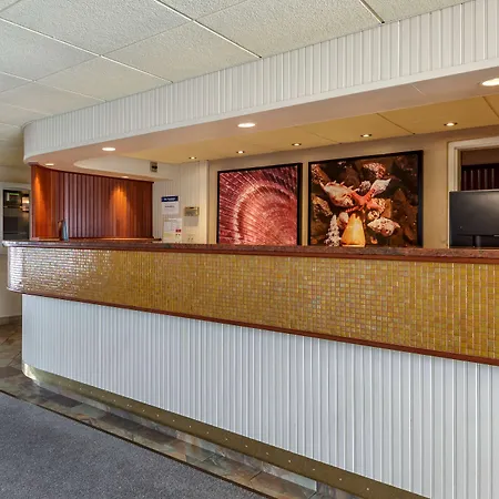 Best Western Plus Oswego Hotel And Conference Center-2