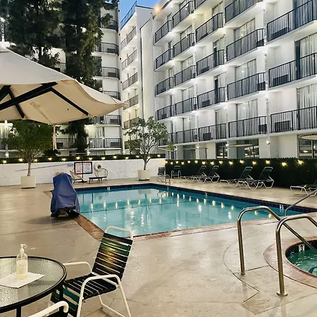 Glendale Express Hotel Los Angeles-3