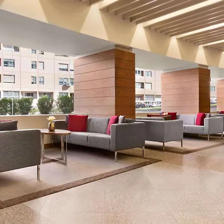 Ramada By Wyndham Lisbon-3