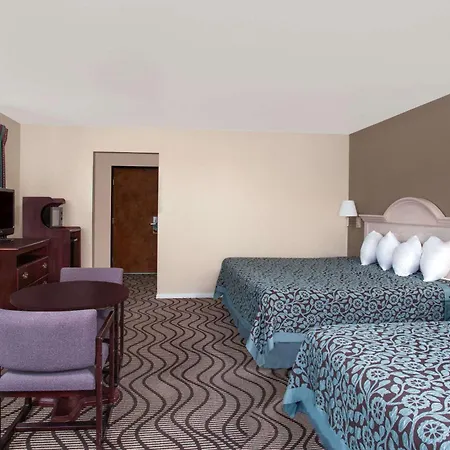 Days Inn By Wyndham Kerrville-2