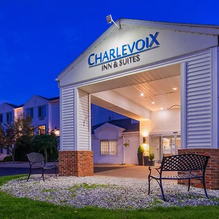Charlevoix Inn & Suites Surestay Collection By Best Western-3