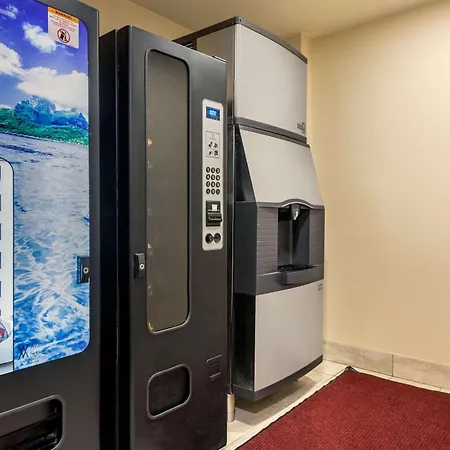 Comfort Inn Limon-2