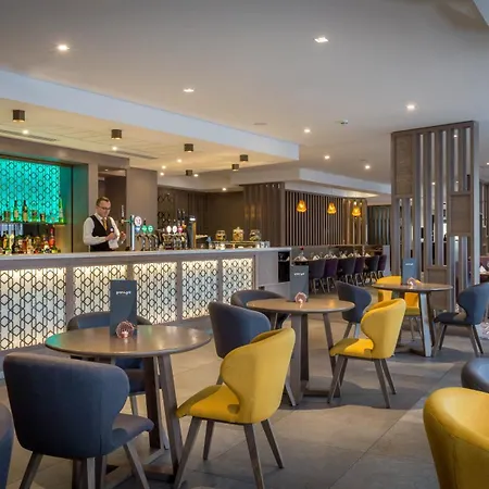 Maldron Hotel Pearse Street Dublin City-3