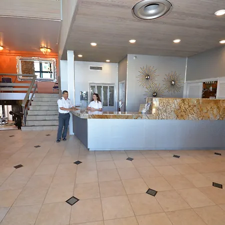 Sea Club Ocean Resort-2