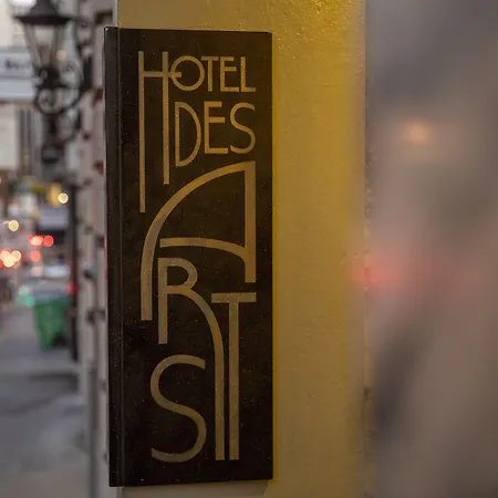 Hotel Des Arts-2