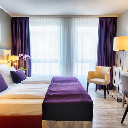 Leonardo Hotel Frankfurt City Center-3