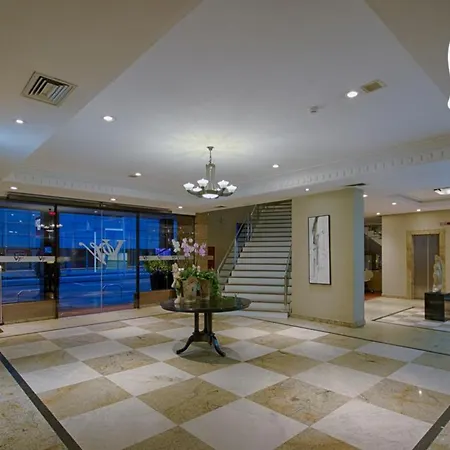 Hotel Victoria Villa Curitiba by Nacional Inn-3