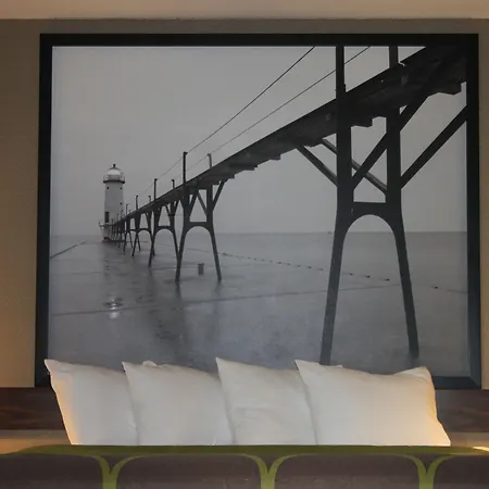 Super 8 By Wyndham Manistee-2