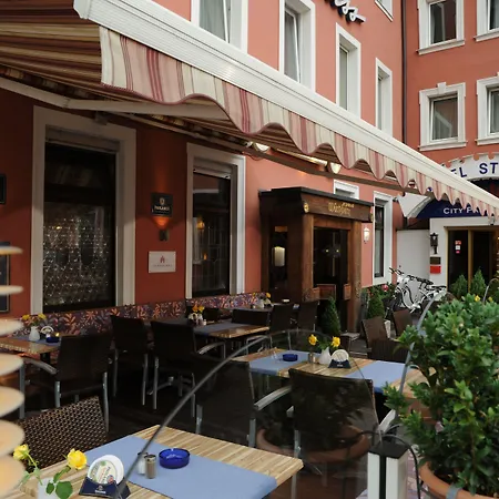 City Partner Hotel Strauss-3