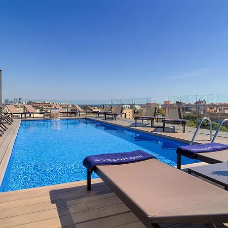 H10 Marina Barcelona-3