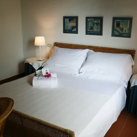 Hotel Villa Mediterranea-3