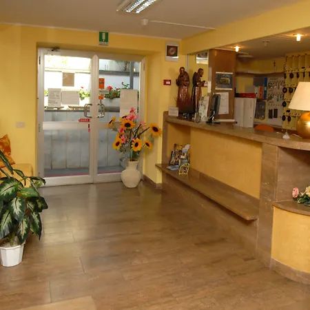 Hotel Baia Del Sorriso-2