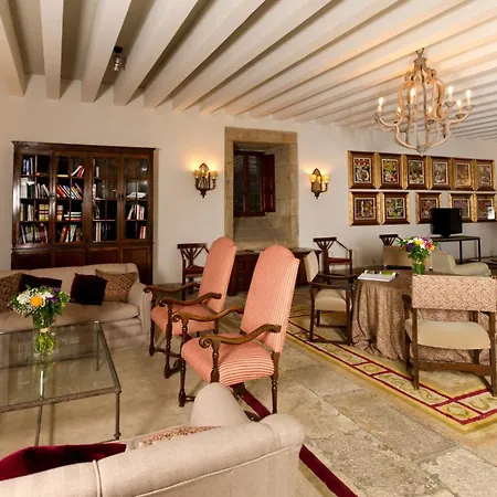 Parador De Santiago - Hostal Reis Catolicos-2