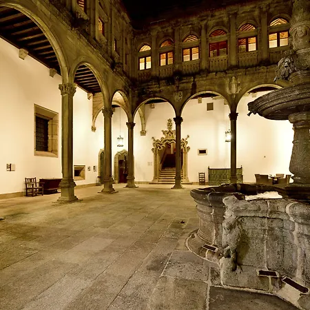 Parador De Santiago - Hostal Reis Catolicos-3