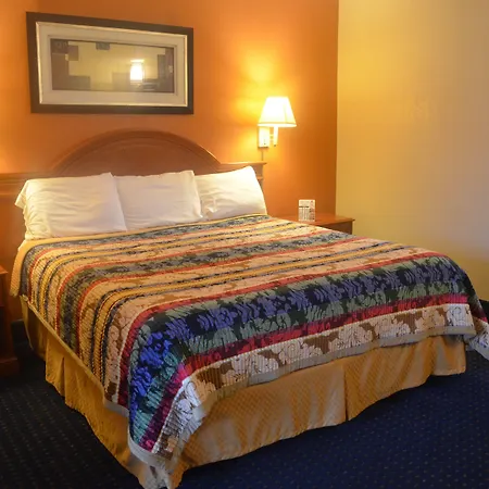 Great Lakes Inn & Suites-2