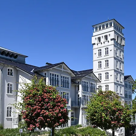 Vju Hotel Rügen-3