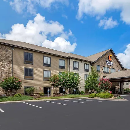 Comfort Inn & Suites Blue Ridge-3