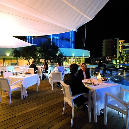 Hotel Waldorf- Premier Resort-2