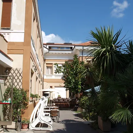 Hotel Delle Rose-2
