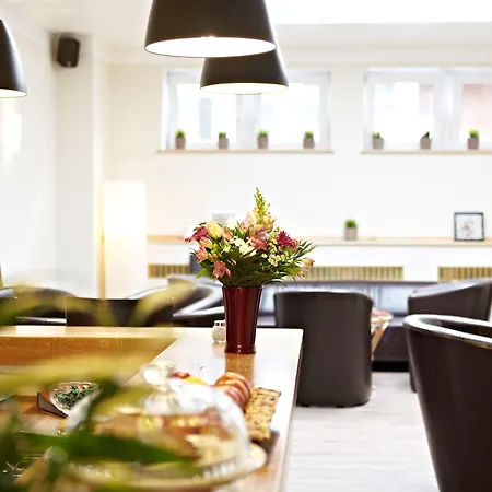 Hotel Ostseehalle Kiel by Premiere Classe-3