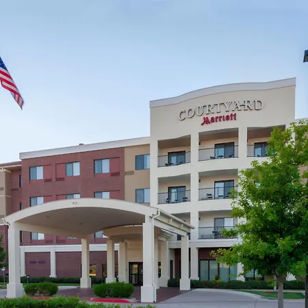 Courtyard By Marriott Dallas Arlington South-3