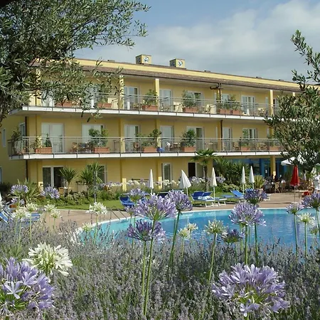Hotel Bella Italia-3