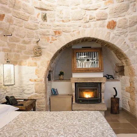 Trulli Holiday Albergo Diffuso-3